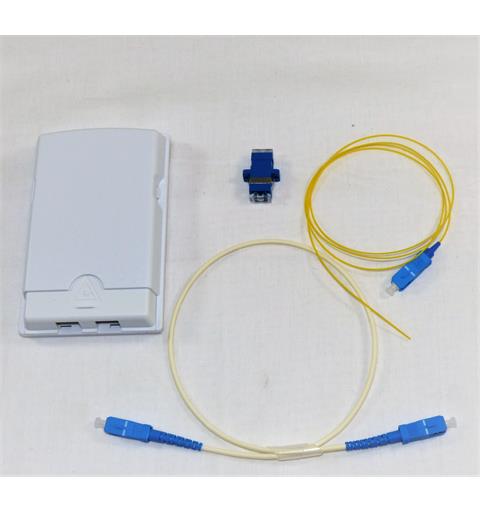 FTTH-uttak m/ SC pigtail & adapter HFP8007, SC-SC 0.5m patch, Kundeboks